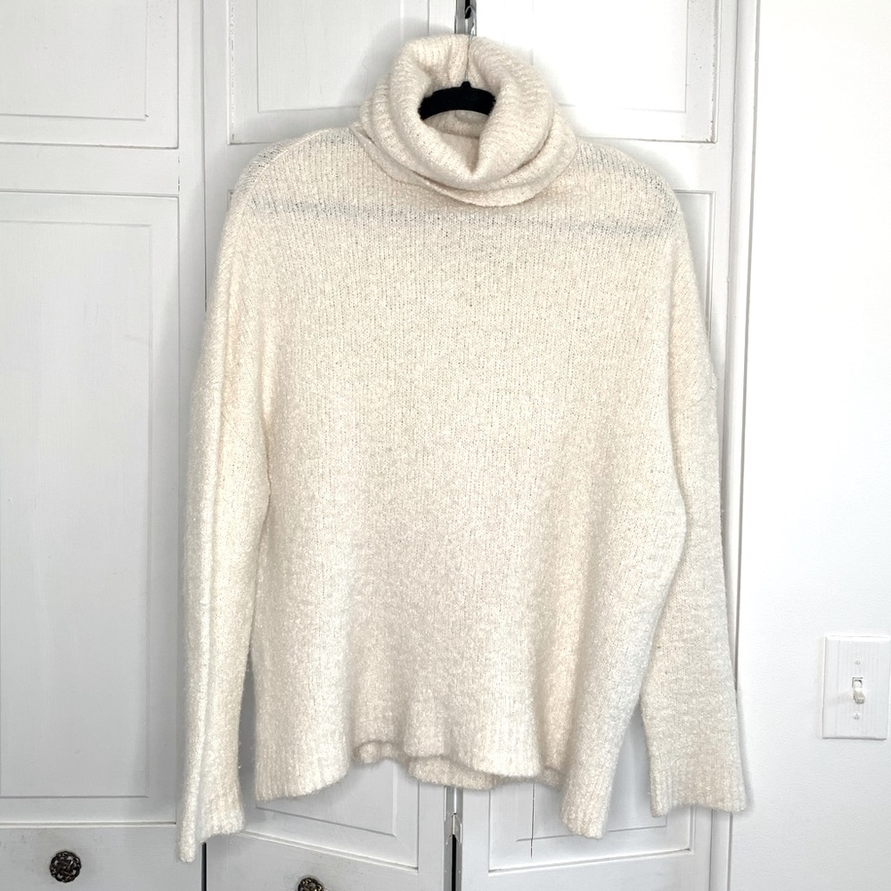 ❌SOLD❌ Ralph Lauren Collection Cashmere Silk Sweater - Picture 2 of 10